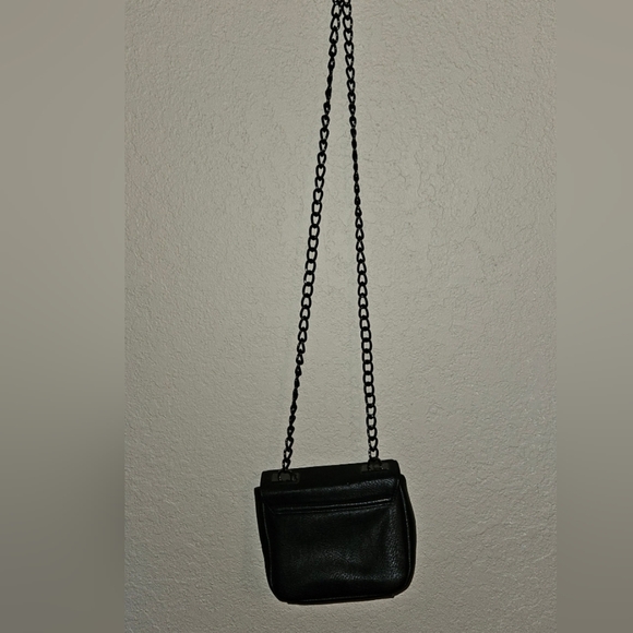Purse Black Studded Chain Crossbody Bag - Picture 6 of 10